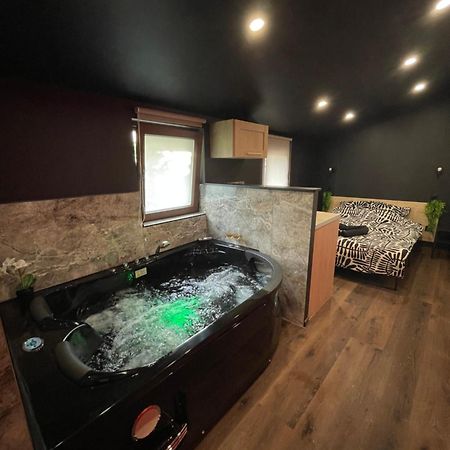 Jacuzzi Love Room Mulhouse Extérieur photo